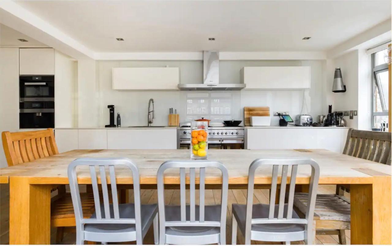 Stunning 3 Bedroom, 3 Bathroom Duplex With Terrace Лондон Екстер'єр фото