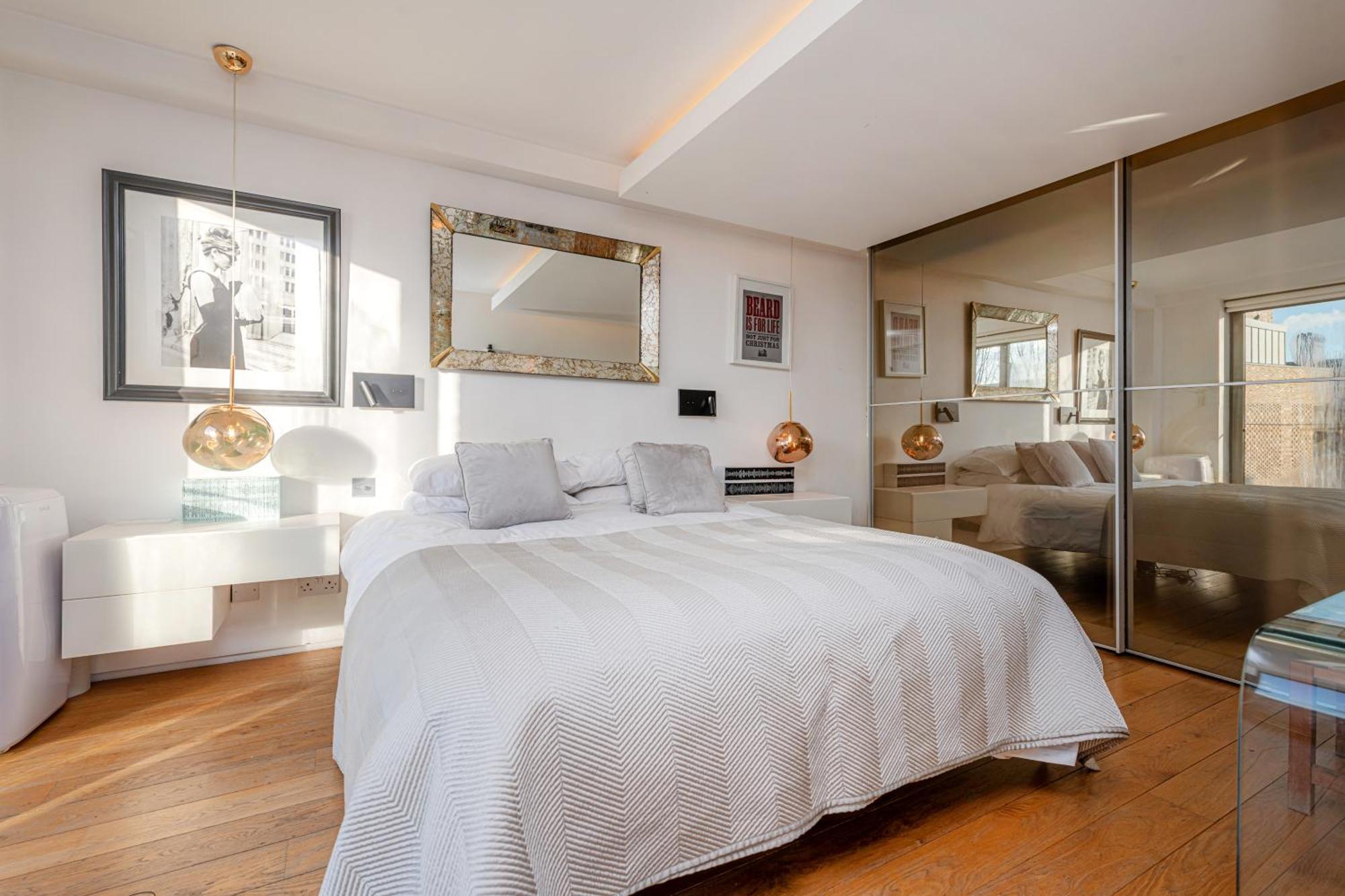Stunning 3 Bedroom, 3 Bathroom Duplex With Terrace Лондон Екстер'єр фото